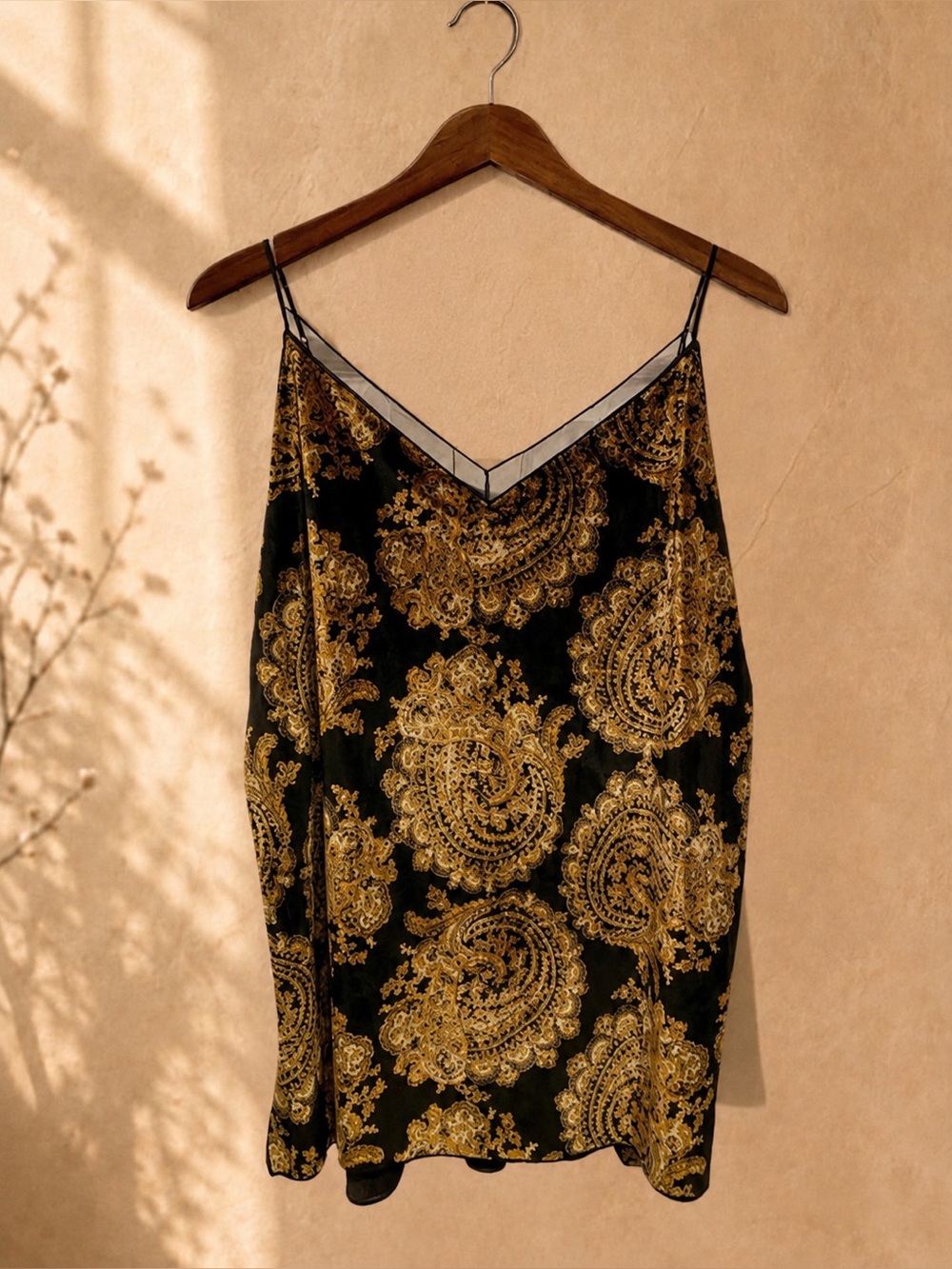 Free People NWOT Drippy Velvet Paisley Camisole Black Gold Mesh V-Neck Large